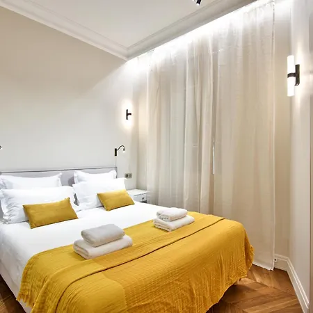 9 Alberti Centre Апарт-отель *